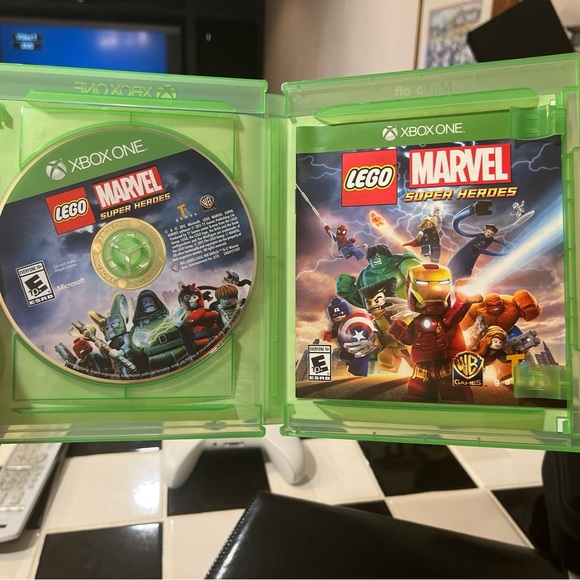 Lego Marvel Super Heroes Xbox One - Complete CIB - Picture 4 of 4